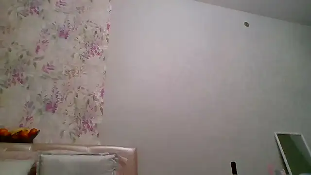 Chat +18 de Tiluu1 ao vivo