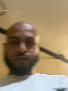 islandvybee55のライブXXXチャット