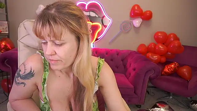 BellaLaPetit Live XXX-Chat