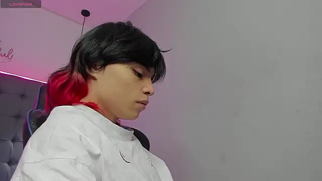 Sylasfrost Chat XXX live