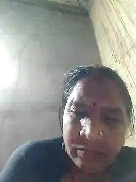 Loomaraj Webcam show