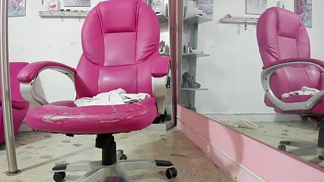 Chat +18 de CAMILA--REY ao vivo