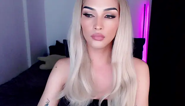 Alicegreenexx Webcam show