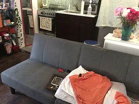 littyleesh1 Show in webcam