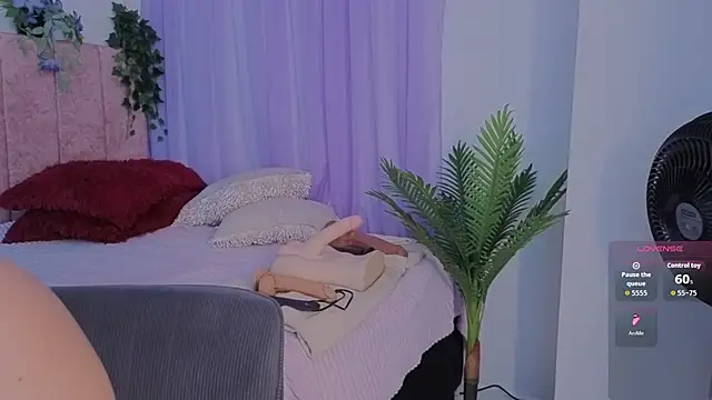 emilyrouxe Live XXX-chat