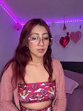 saramooon 现场XXX聊天