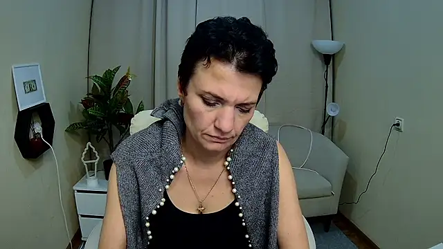 AvaSaturnian Live XXX Chat