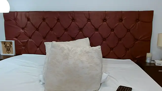 IvorySelene élő XXX-chatje