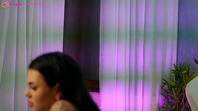 perfectt33n Adlı Modelin Canlı XXX Sohbeti