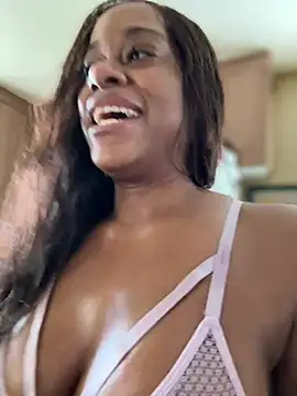 Pokazy przed kamerką – Tikalalin