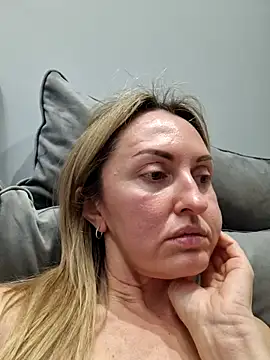 Chat XXX en directo de Miss____Mia_