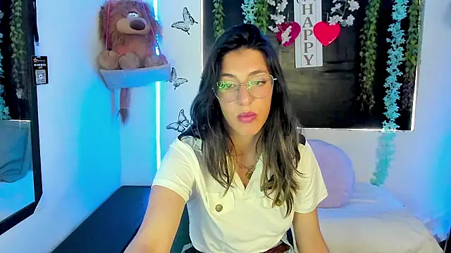 queen-natty Adlı Modelin Canlı XXX Sohbeti