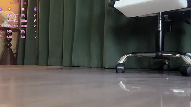 Chat XXX en directo de AYW-21