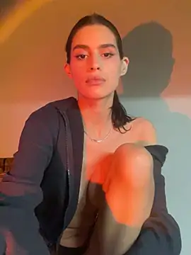 Chatroom XXX en direct de GameofMaddy