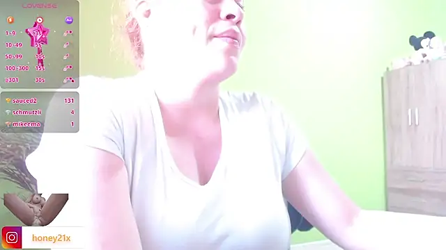 Rouse_hot_ Adlı Modelin Canlı XXX Sohbeti