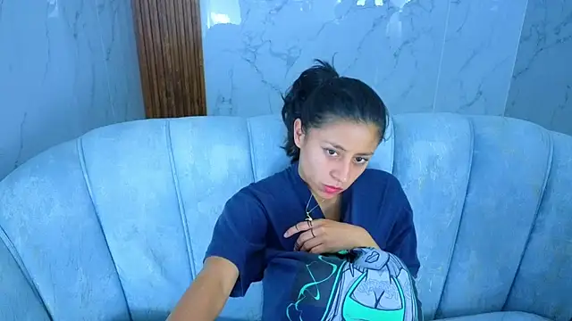 serabella_s élő XXX-chatje