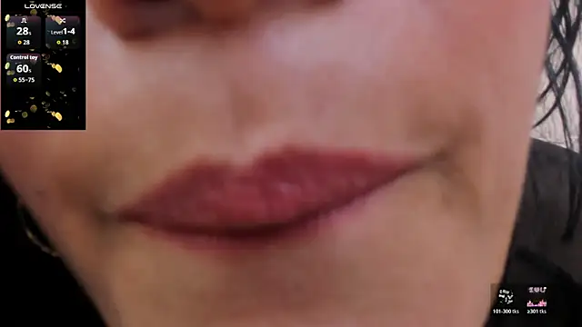 XXX chat uživo modela Mommy_Naughty