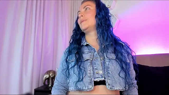 Blue_Foxxx élő XXX-chatje