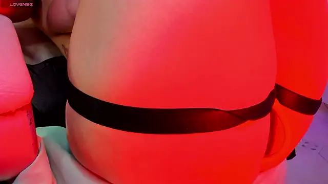 Chat +18 de nathalie_rivers ao vivo