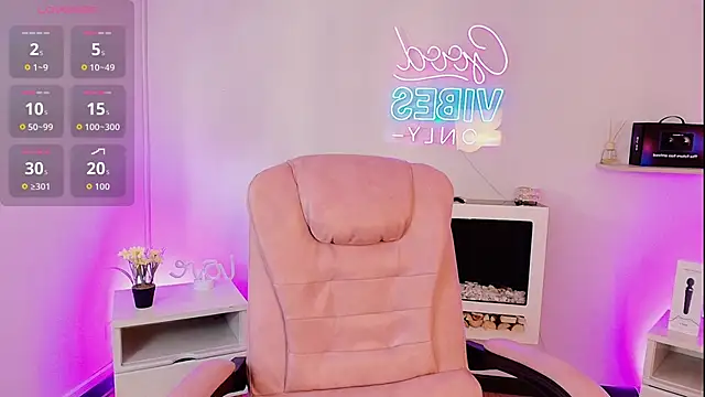 Alice_Vixen: απευθείας συνομιλία ΧΧΧ