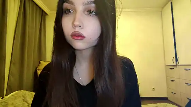 Qwami_Amie – Naživo XXX chat