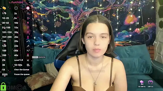 Pertunjukan Kamera Web TanaMoonly