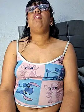 Chat +18 de ZaidaWet ao vivo