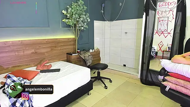 Chat XXX Live Fallen_Angel999777