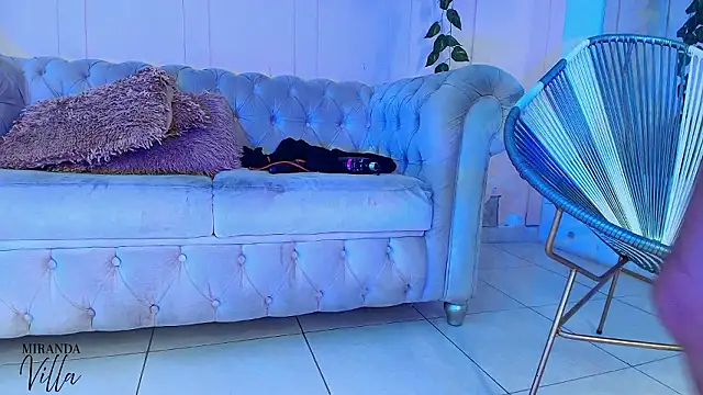 Czat XXX na żywo – miranda_villa