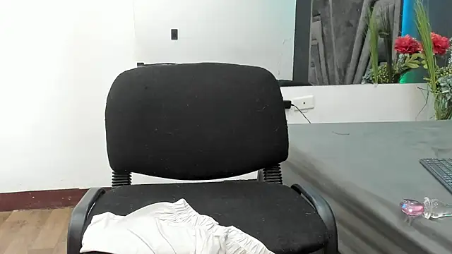 stefany_bro live XXX chat