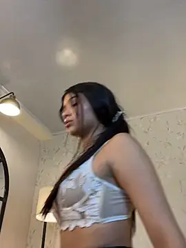 emeraldbell's Live XXX Chat