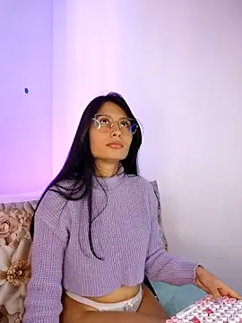 دردشة NayeCloud الجنسية المباشرة