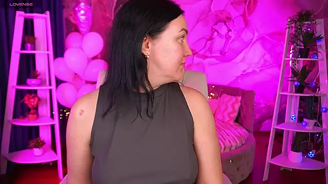 دردشة VelvetLuck الجنسية المباشرة