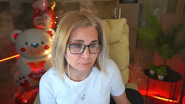 MiaRossy's Webcam Show