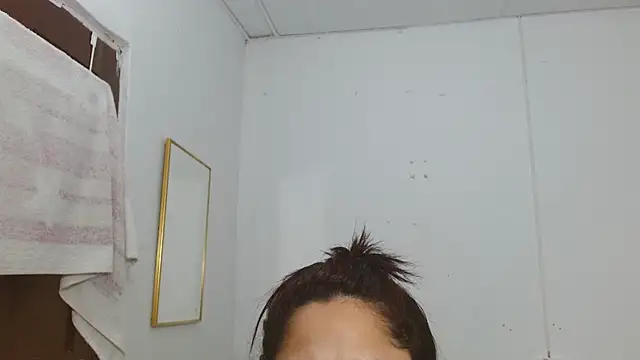 แชท XXX สดของ Thalian