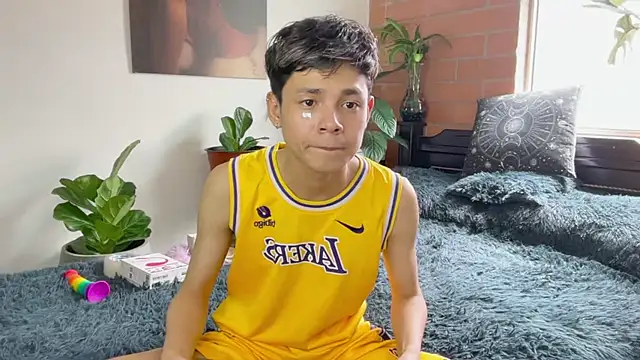 Andy_Belier23: απευθείας συνομιλία ΧΧΧ