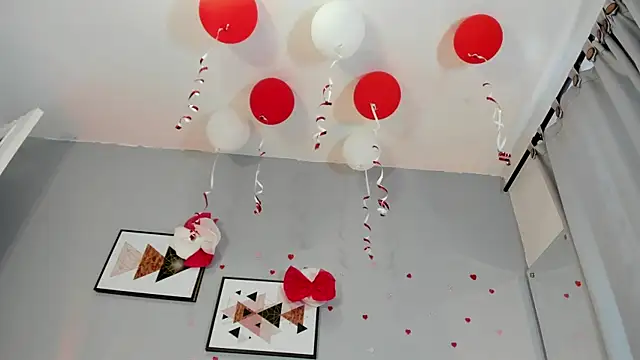 แชท XXX สดของ PauleteW10