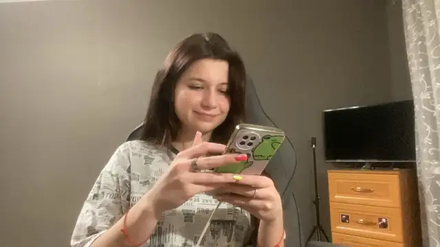 LunnaBliss élő XXX-chatje