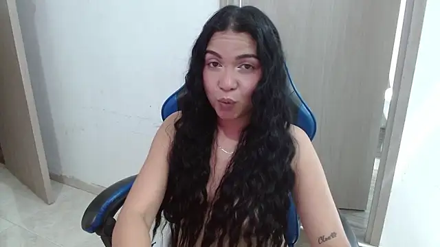 AliceSmity_ – Live XXX-chat