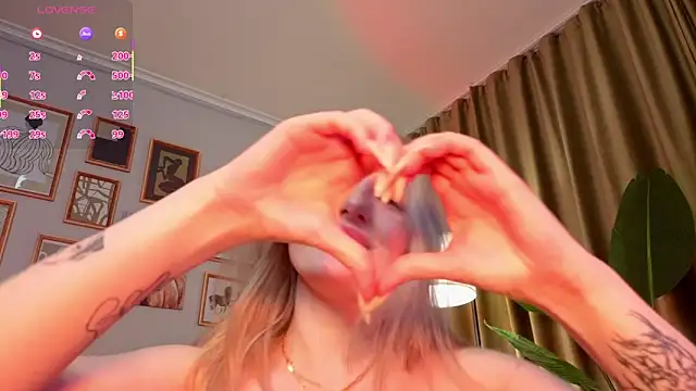 honey_kors Adlı Modelin Canlı XXX Sohbeti