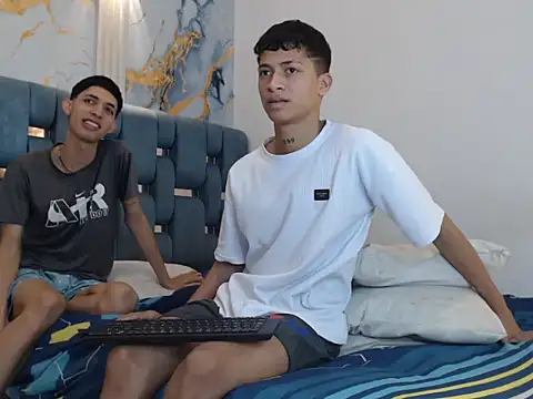 Show de GOLD_BOYS na webcam