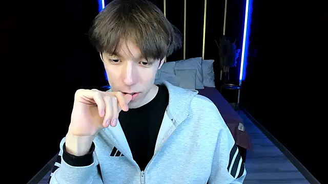 MarkBranston live XXX chat