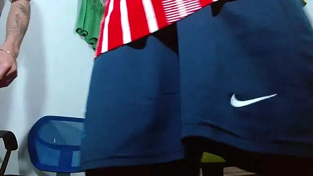 Chat XXX Live skinny23cm