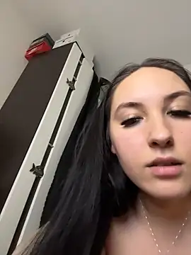 Lucy_doll22 Live XXX-Chat