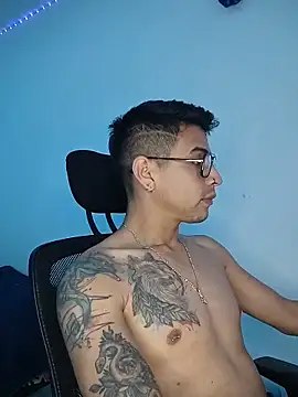 Juann-cockn Live XXX chat