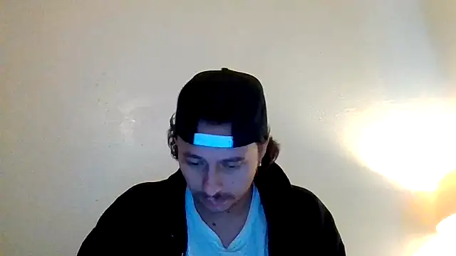 Tallhungandcloudy: онлайн-секс-чат