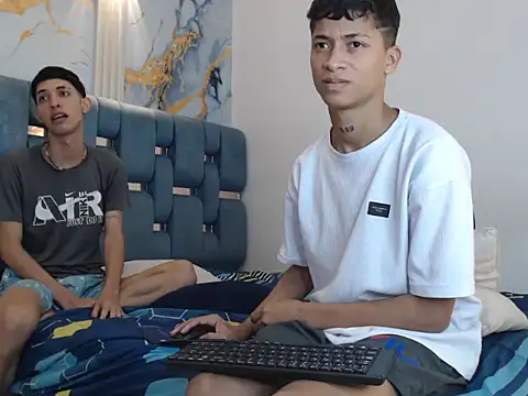 GOLD_BOYSn Live XXX chat