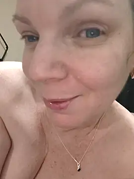 l4dyc4pricorn76 Chat XXX live