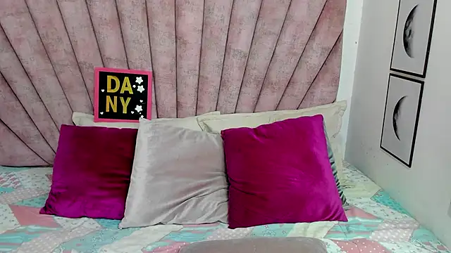 دردشة danibellucii_ الجنسية المباشرة