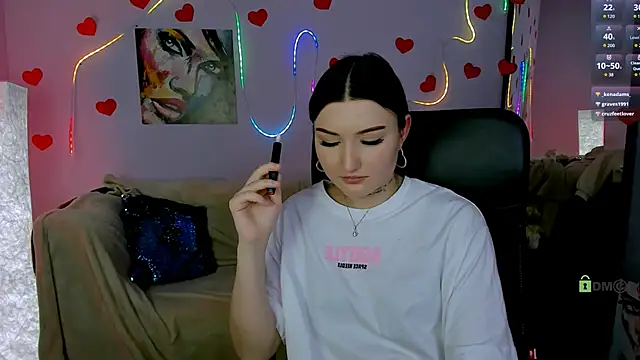 fibi_meow Adlı Modelin Canlı XXX Sohbeti